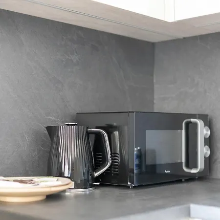 Wojciechowskiego With Parking By Renters Apartman