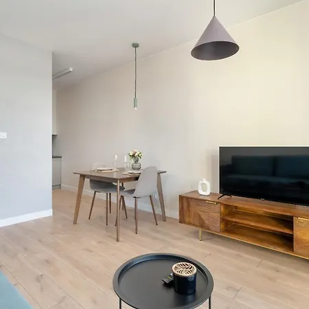 Wojciechowskiego With Parking By Renters דירה פוזנן