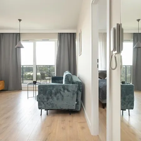 Wojciechowskiego With Parking By Renters Appartement