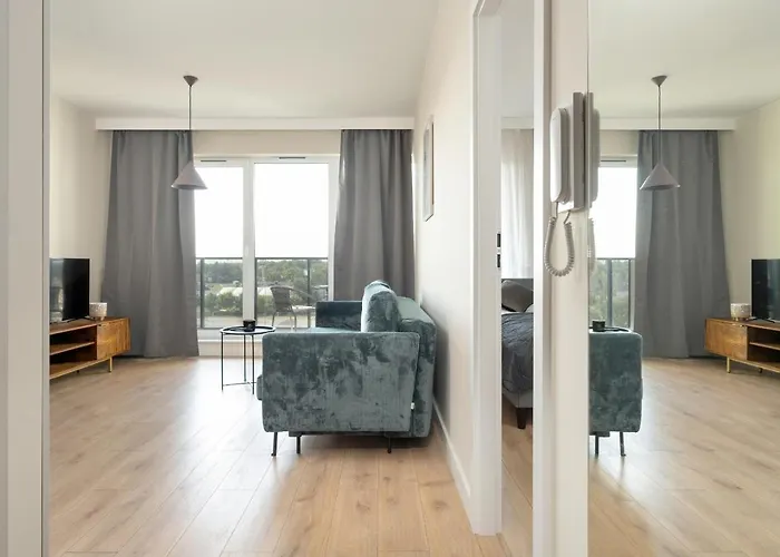 Wojciechowskiego With Parking By Renters Appartement